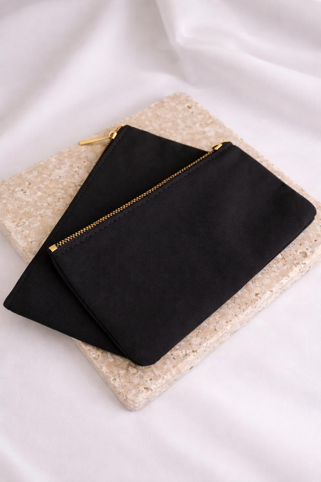 The Éclat Vanity Pouch