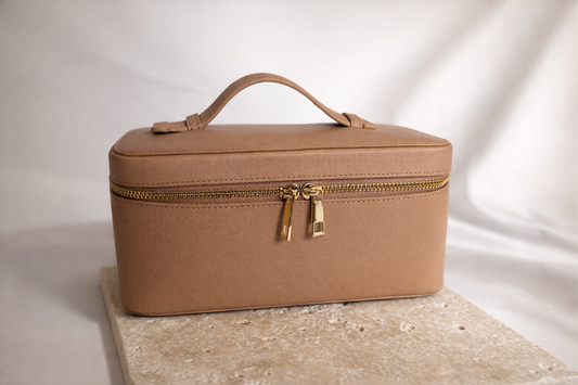 The Éclat Vanity Pouch